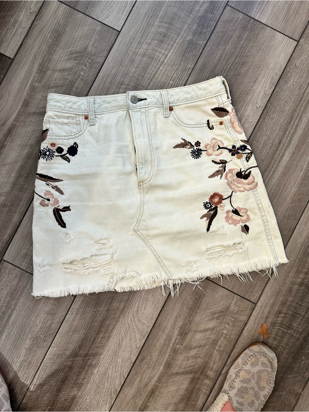 Abercrombie & Fitch White Denim Mini Skirt with Pink & Brown Floral Embroidery